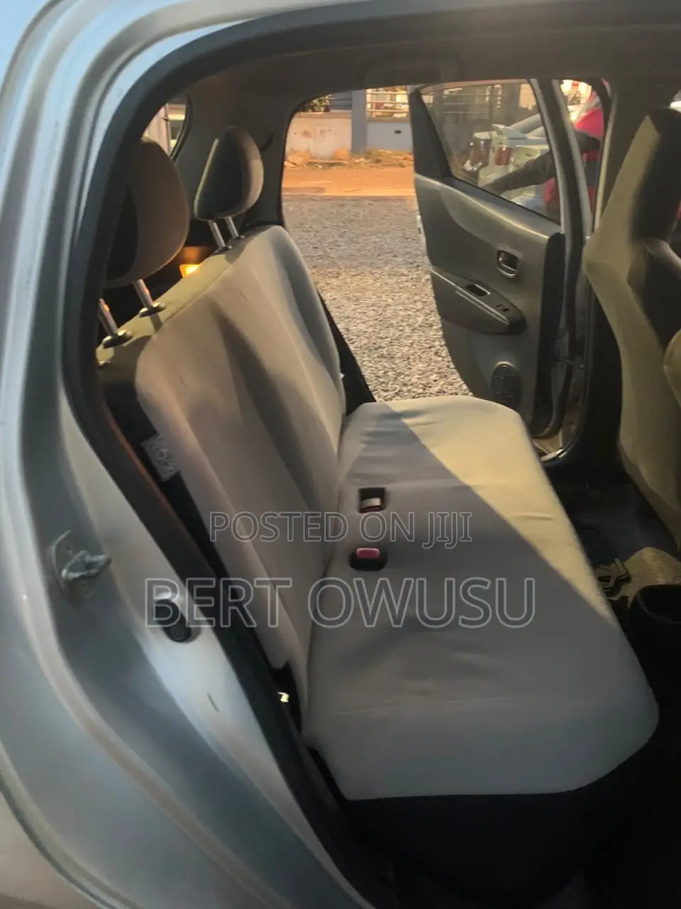 Toyota Vitz 2013 Silver