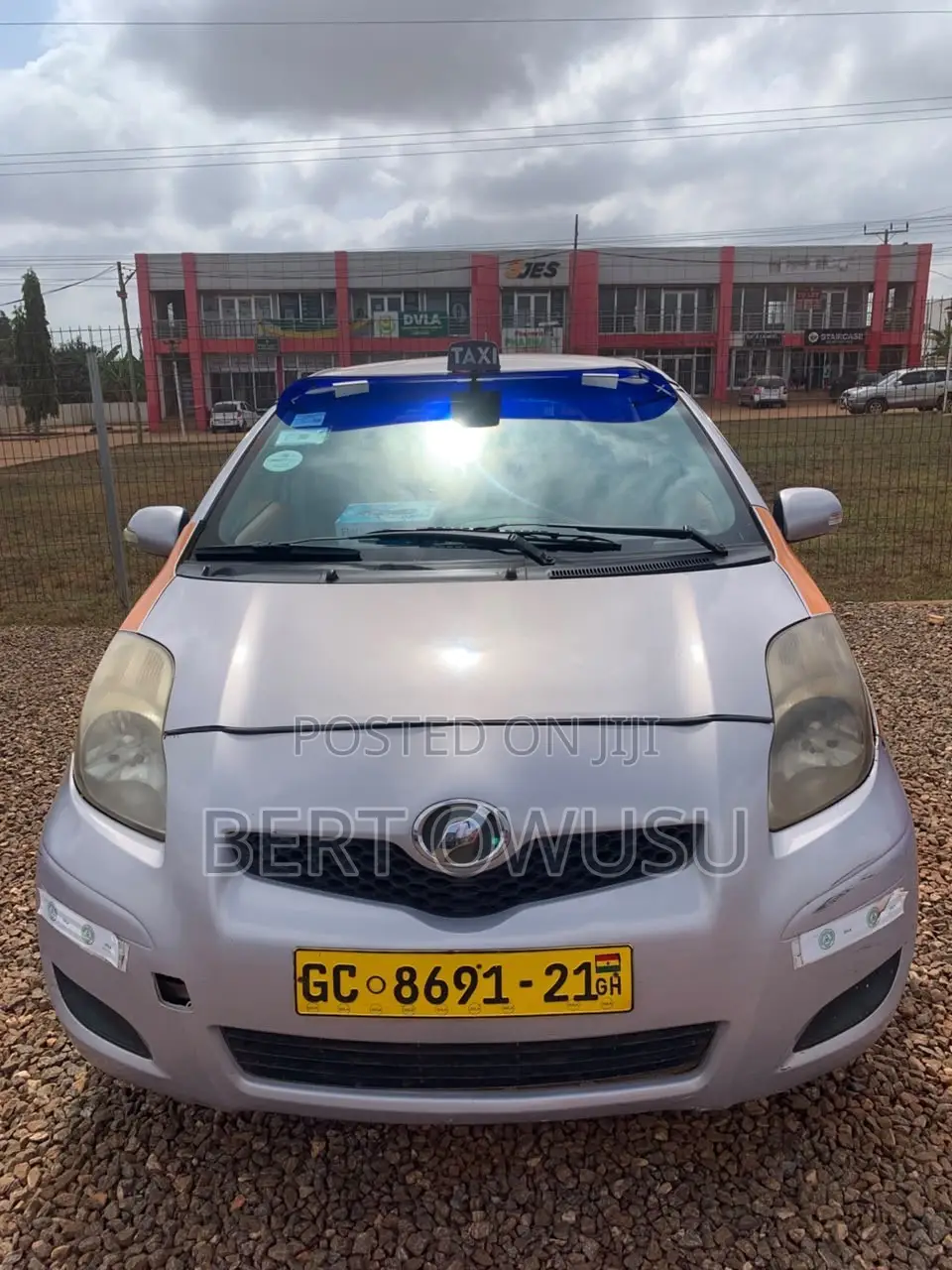 Toyota Yaris 2010 Silver
