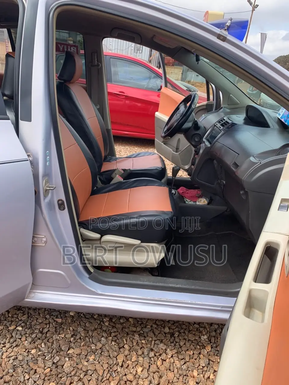 Toyota Yaris 2010 Silver