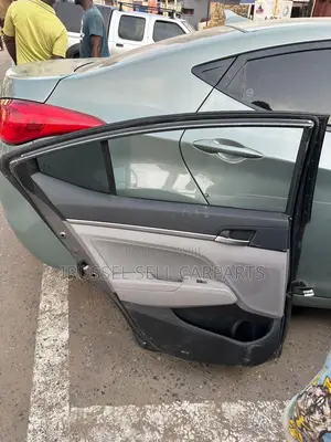 Hyundai Elantra Tucson Accent AVANTE Doors 2017 2018 2025