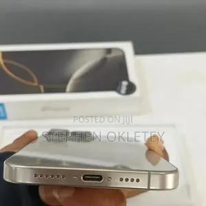 New Apple iPhone 15 Pro Max 256 GB Silver