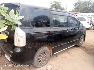Toyota Voxy X 4WD 8-Seater 2013 Black