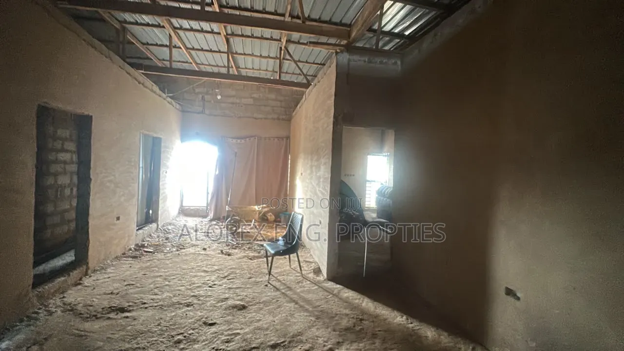 2bdrm House in Pokuase for sale