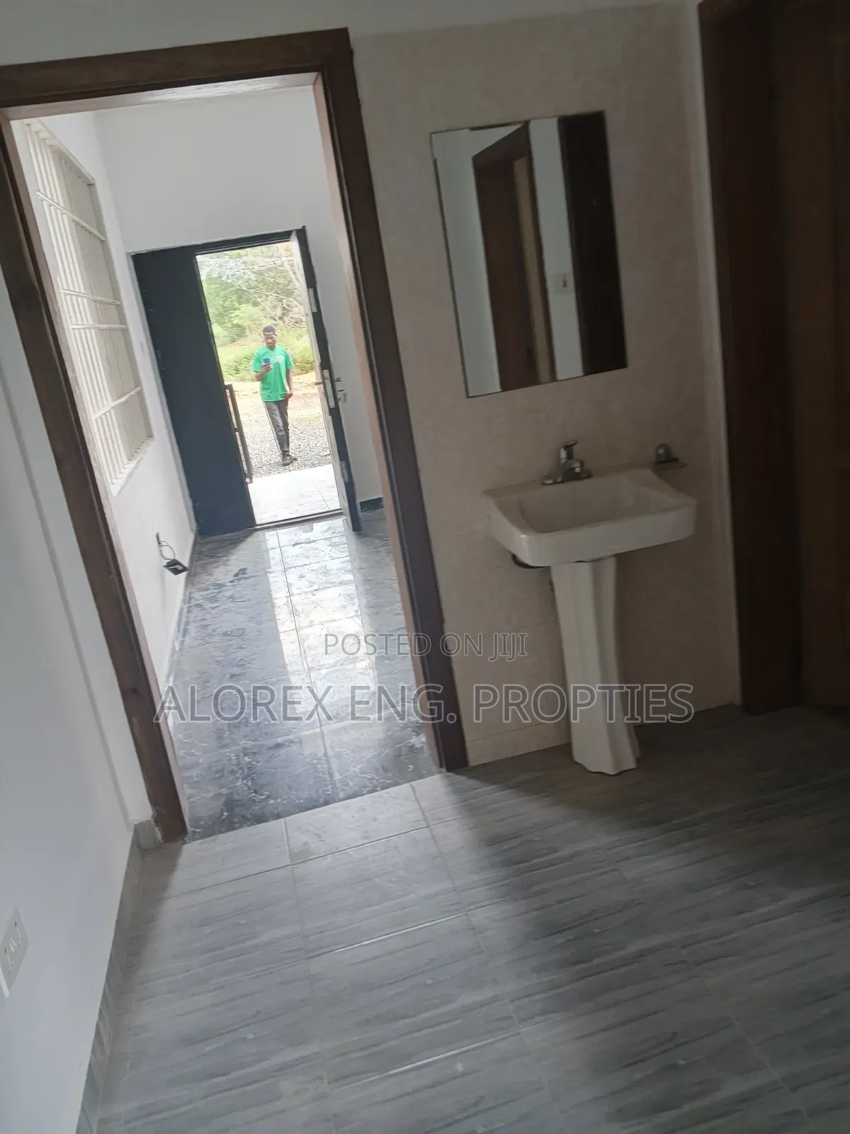 1bdrm Apartment in Danfa for rent