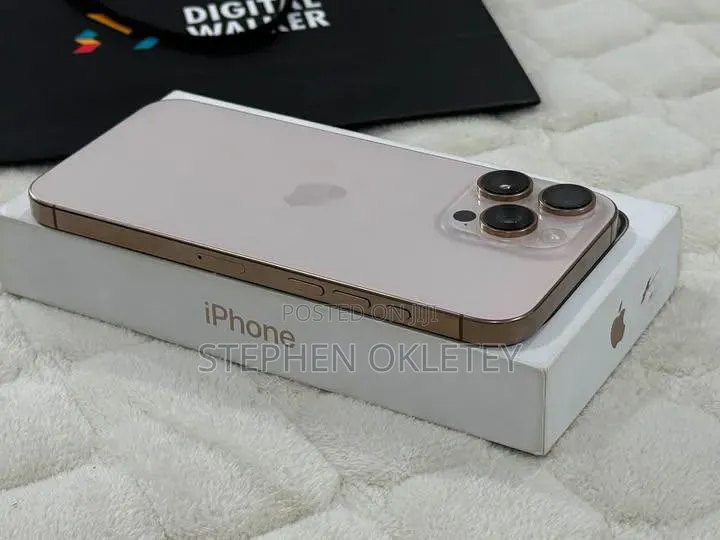 New Apple iPhone 16 Pro Max 256 GB Gold
