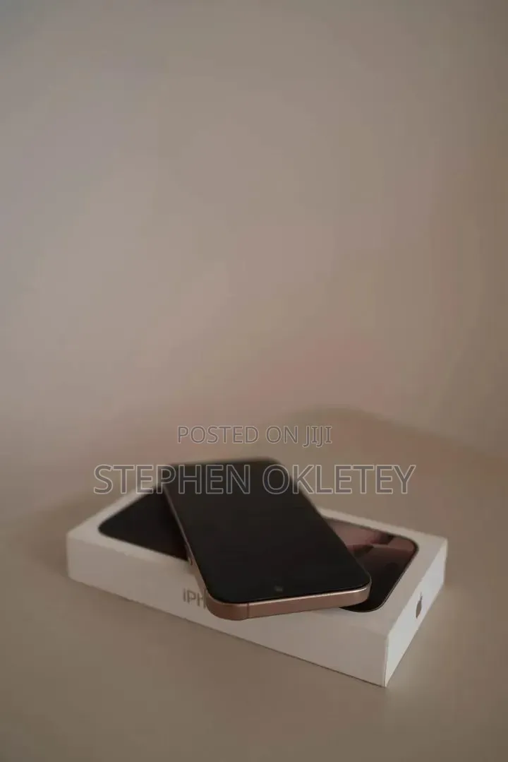 New Apple iPhone 16 Pro Max 256 GB Gold