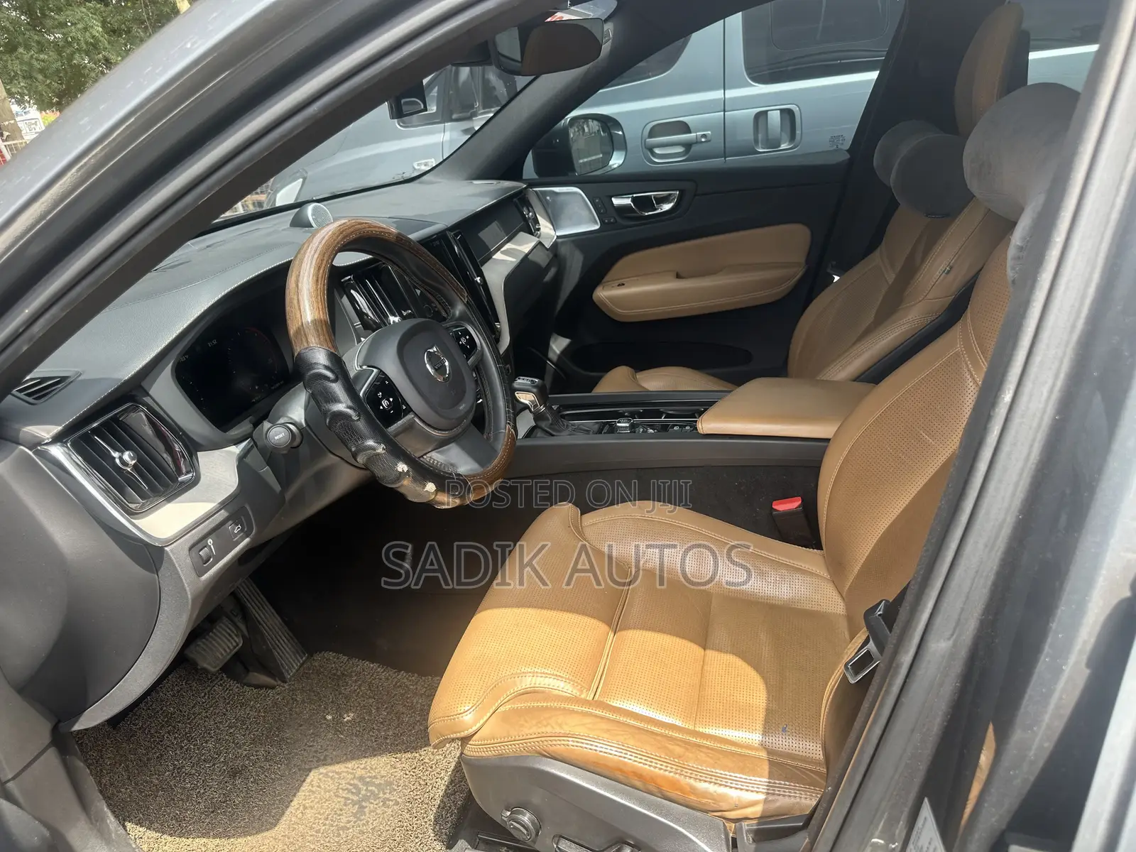 Volvo XC60 T5 Inscription AWD 2019 Gray