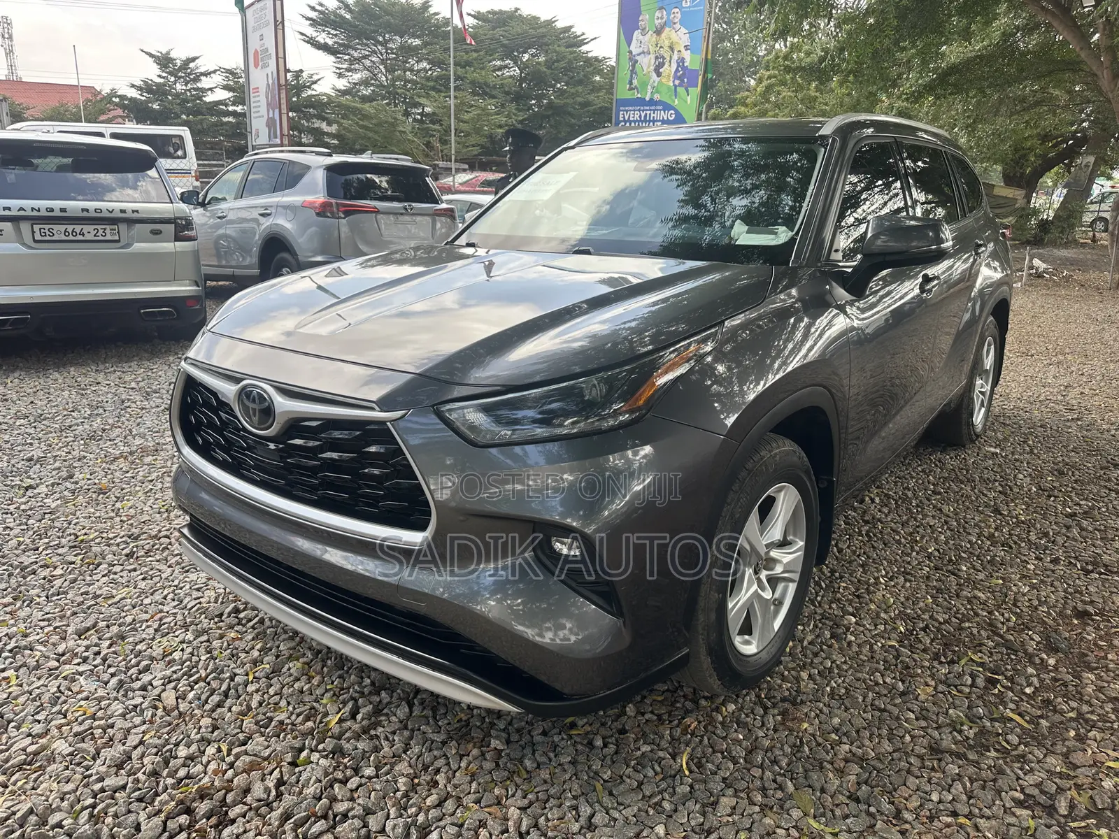 Toyota Highlander XLE 2021 Gray