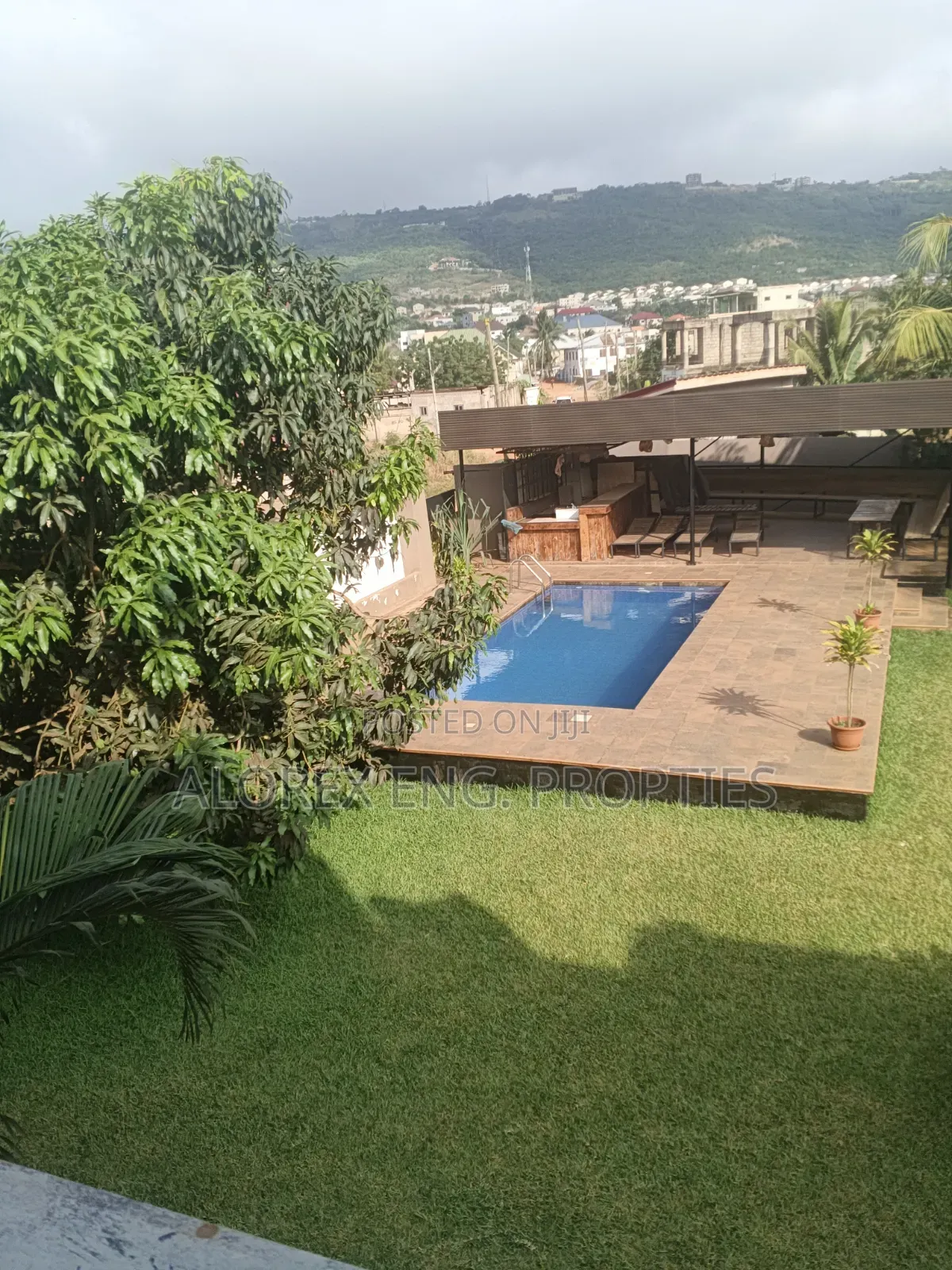 1bdrm Apartment in Oyarifa, Ghana Flag for rent