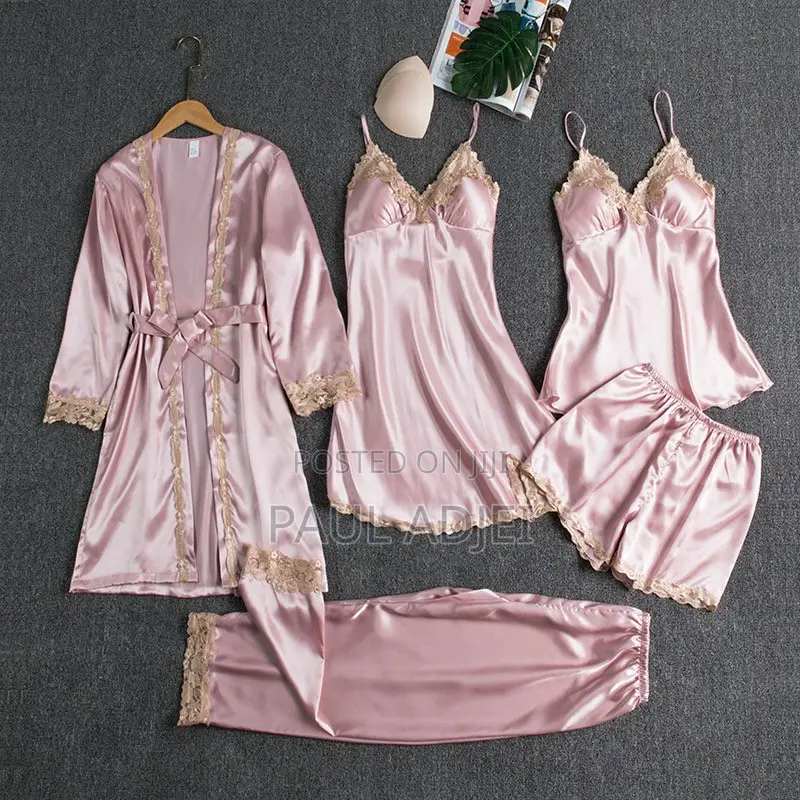 Women's 5Pcs Satin Pajama Set: 5 in 1 Robe + Nightwear With Chest Pad