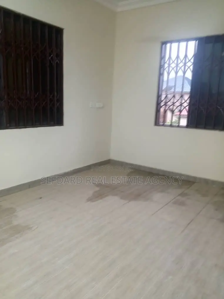 2bdrm Apartment in Sefdard Properties, Ablekuma for rent