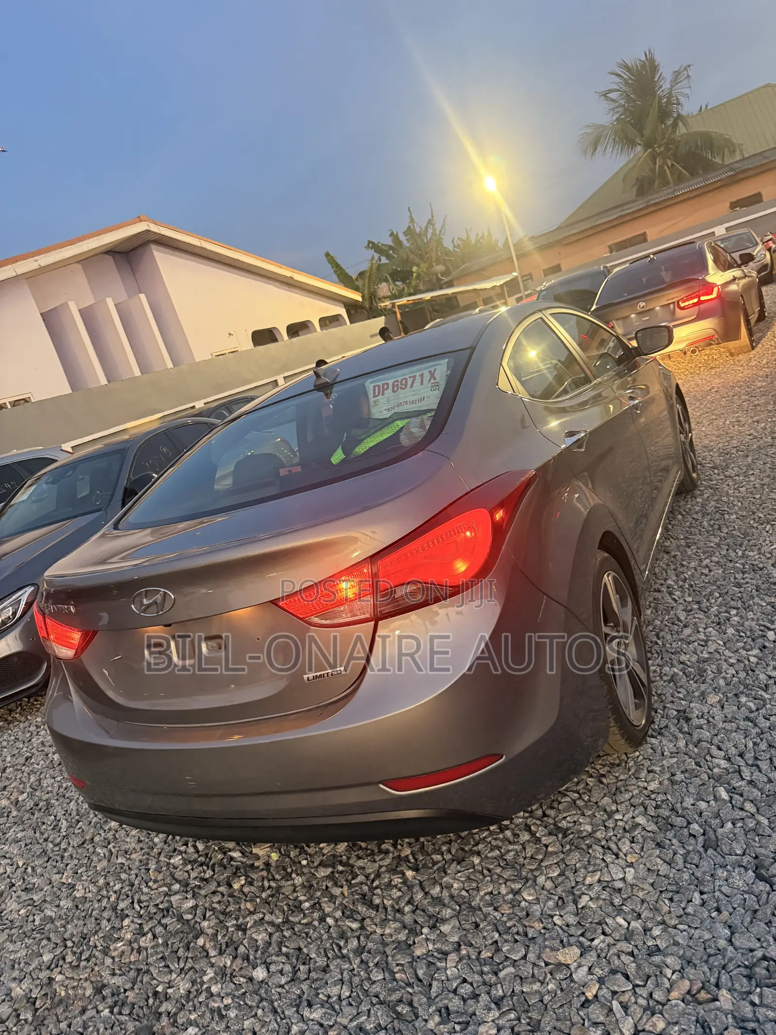 Hyundai Elantra Limited 4dr Sedan (1.8L 4cyl 6A) 2014 Gray