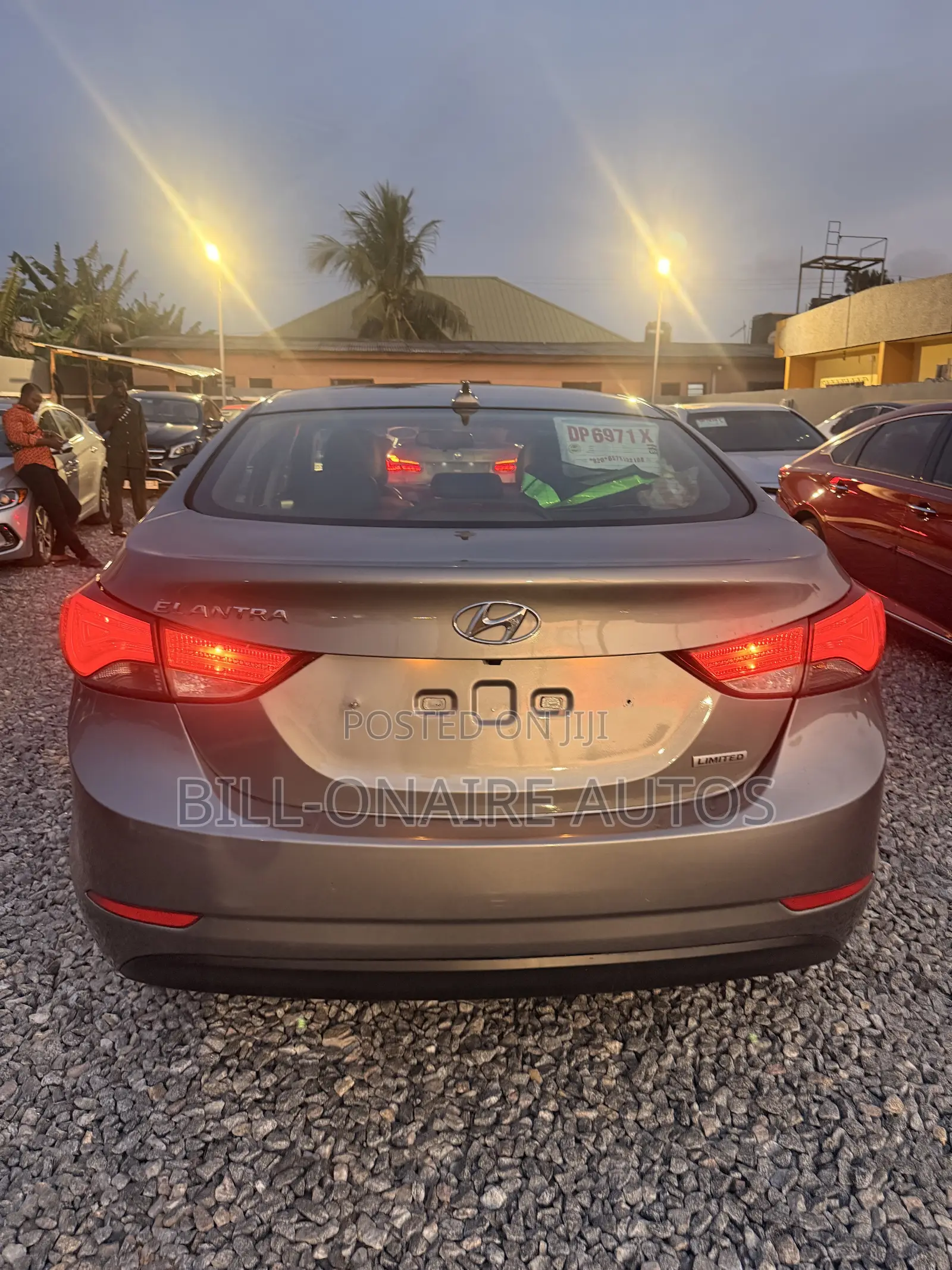 Hyundai Elantra Limited 4dr Sedan (1.8L 4cyl 6A) 2014 Gray