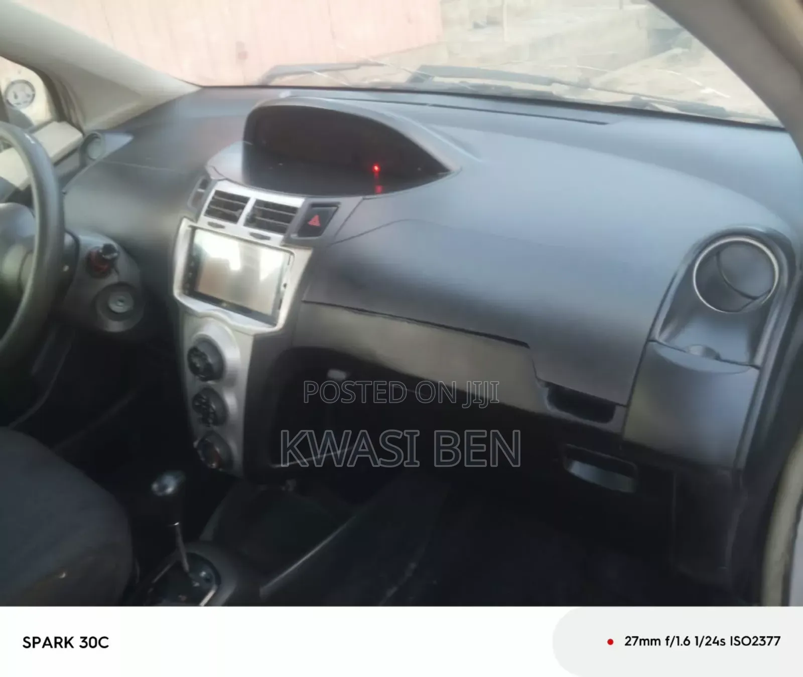 Toyota Vitz 2010 Gray
