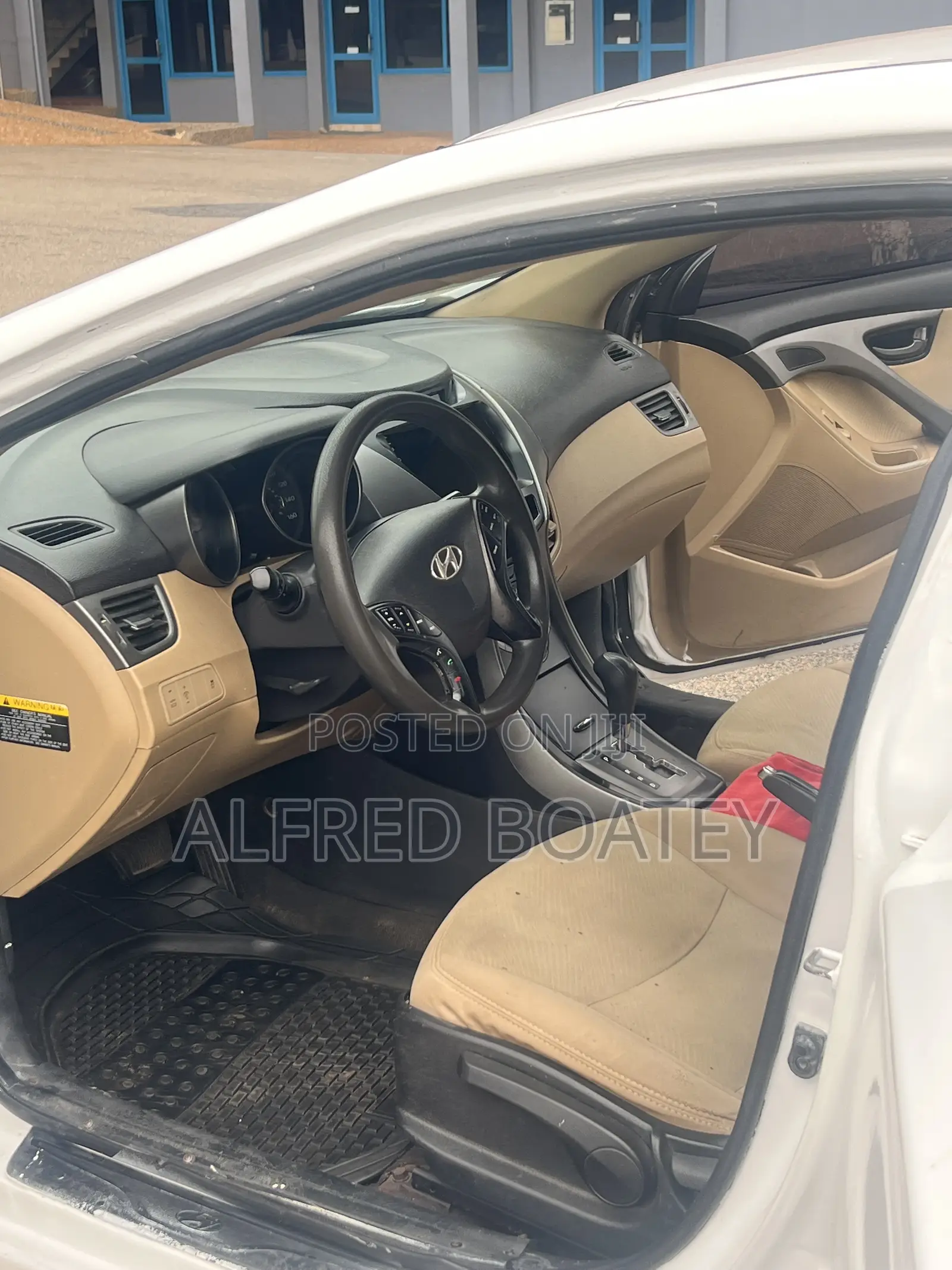 Hyundai Elantra 2013 White