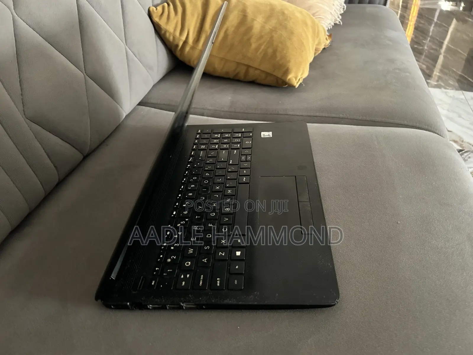 Laptop HP 15-da3007nia 8GB Intel Core i3 HDD 1T