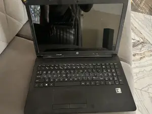 Laptop HP 15-da3007nia 8GB Intel Core i3 HDD 1T