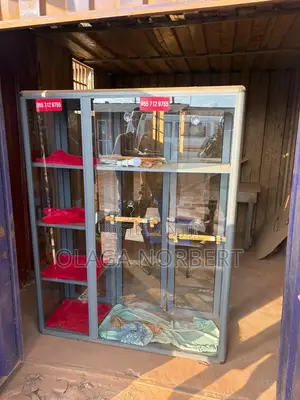 Showcase Glass