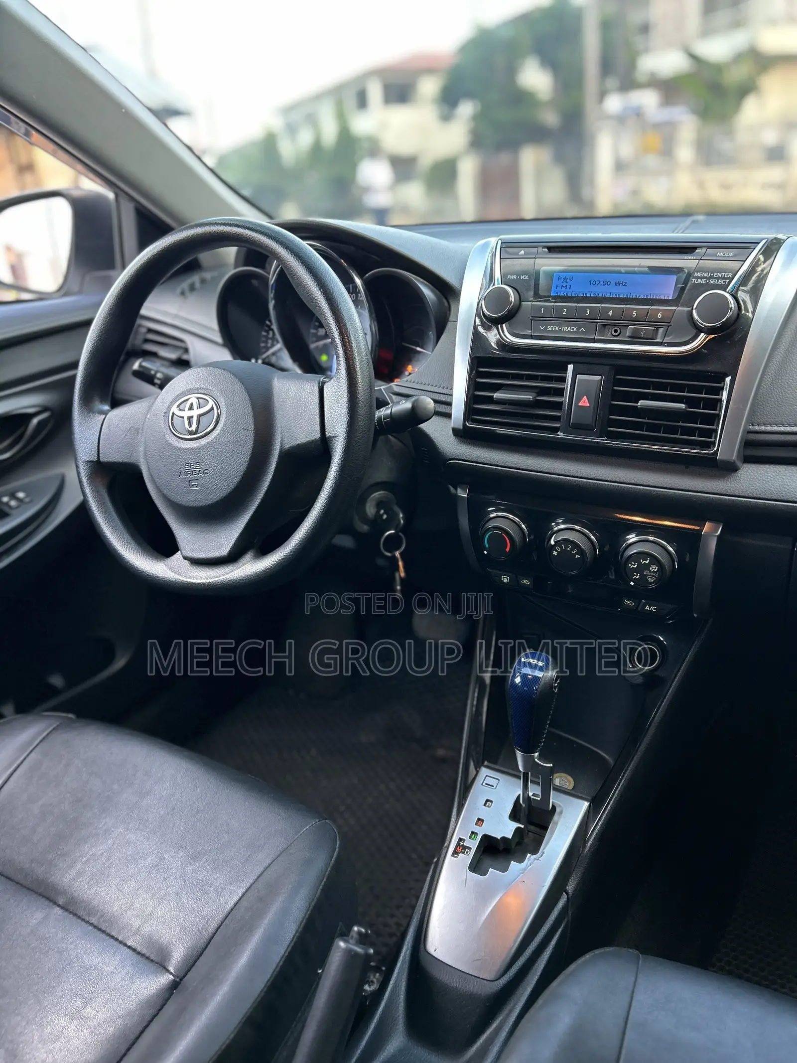 Toyota Yaris 2016 Silver