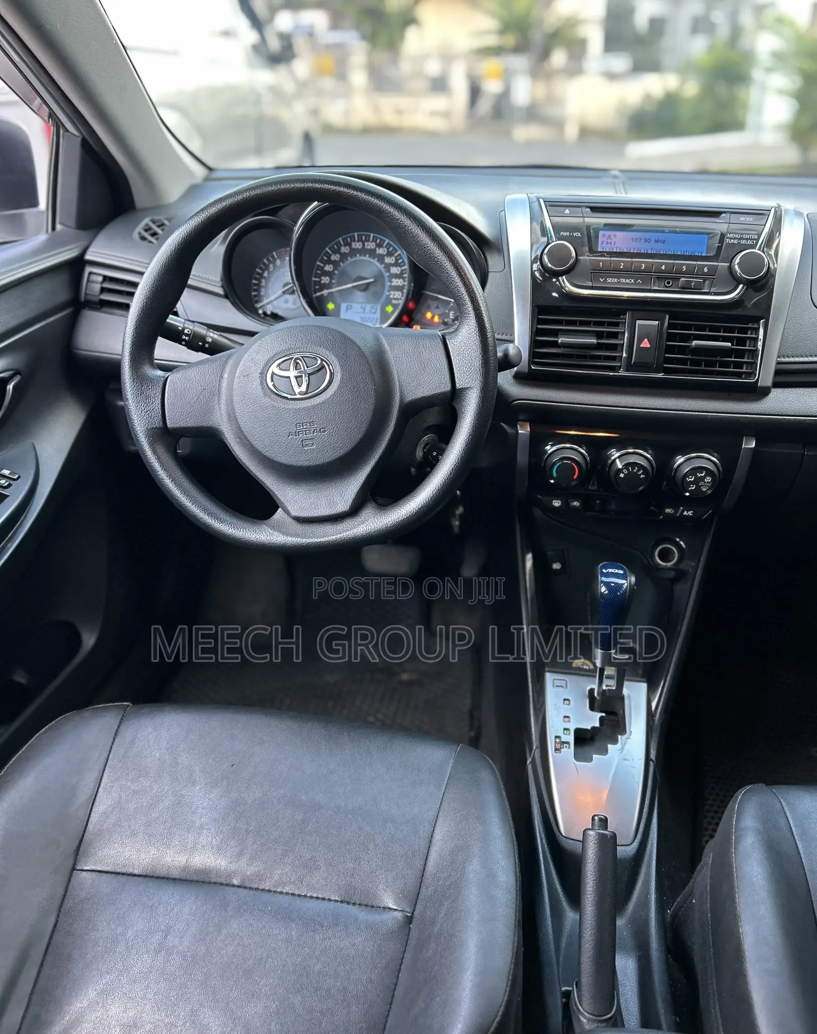 Toyota Yaris 2016 Silver