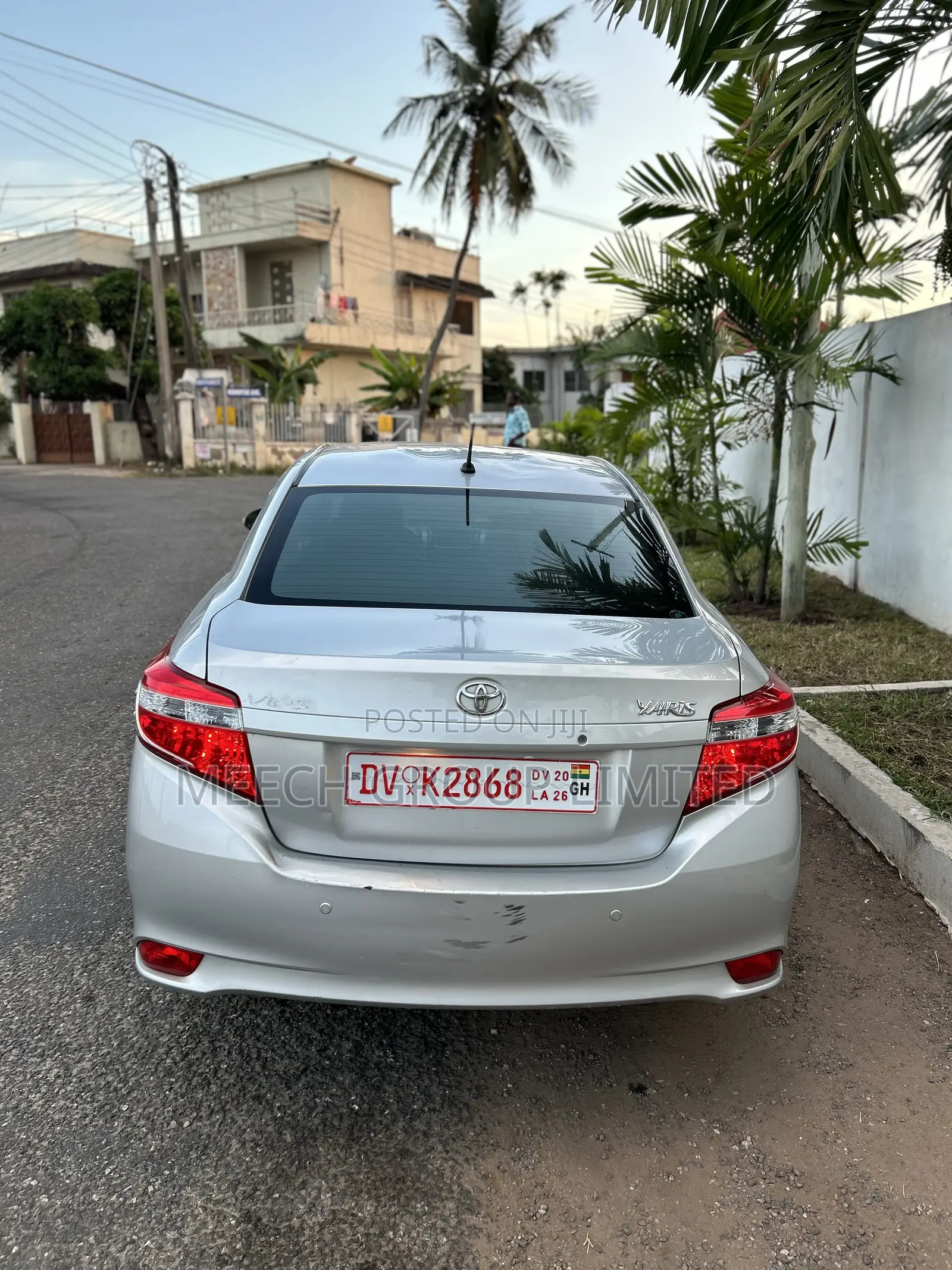 Toyota Yaris 2016 Silver