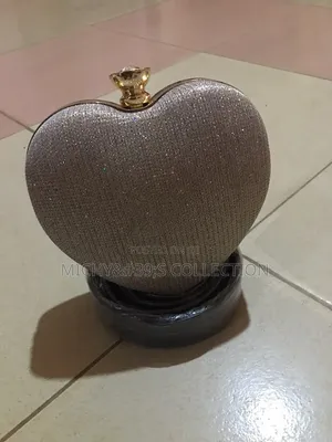 Classy Clutch