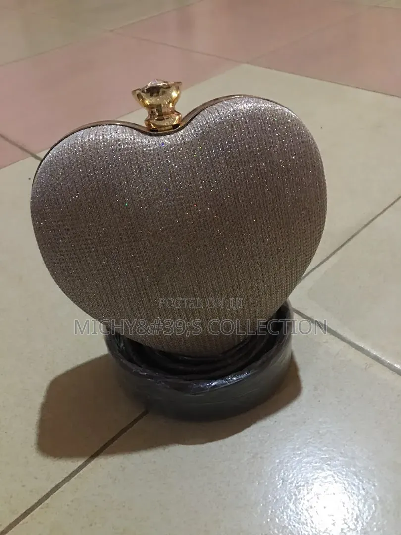 Classy Clutch