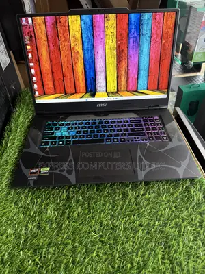 Laptop MSI Cyborg 15 24GB AMD Ryzen 7 SSD 1T