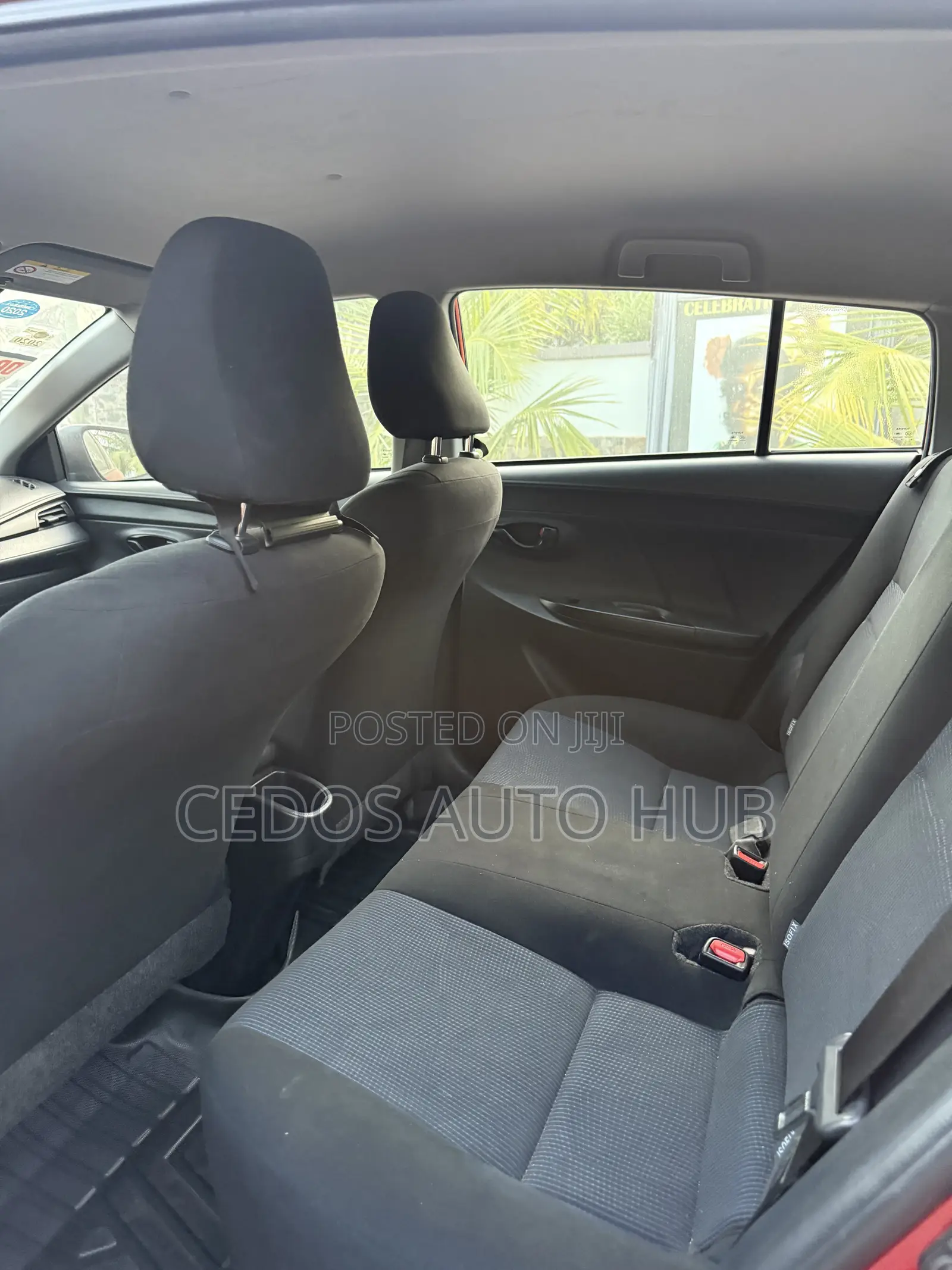 Toyota Yaris L Hatchback 5dr 2018 Burgundy