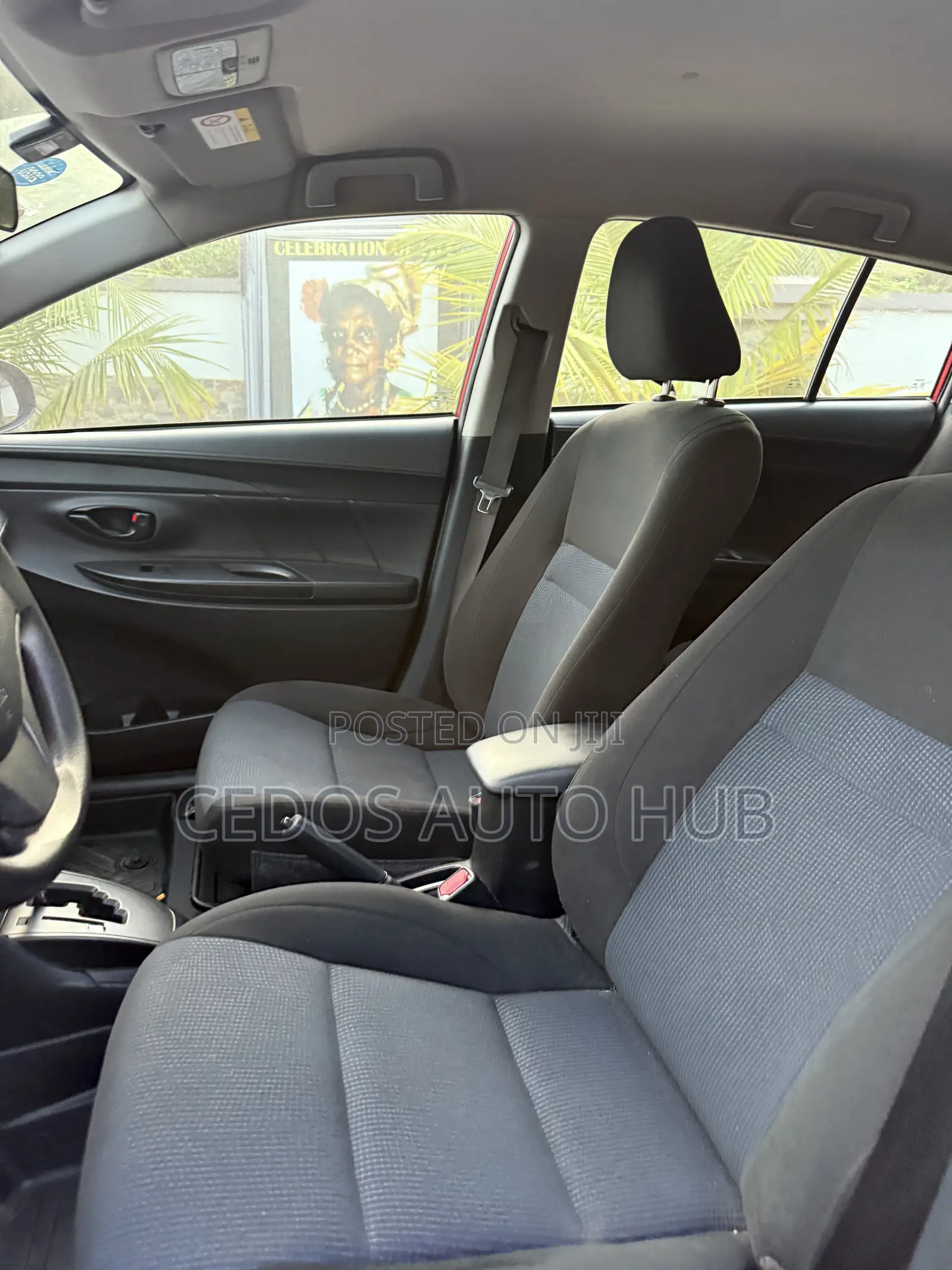 Toyota Yaris L Hatchback 5dr 2018 Burgundy