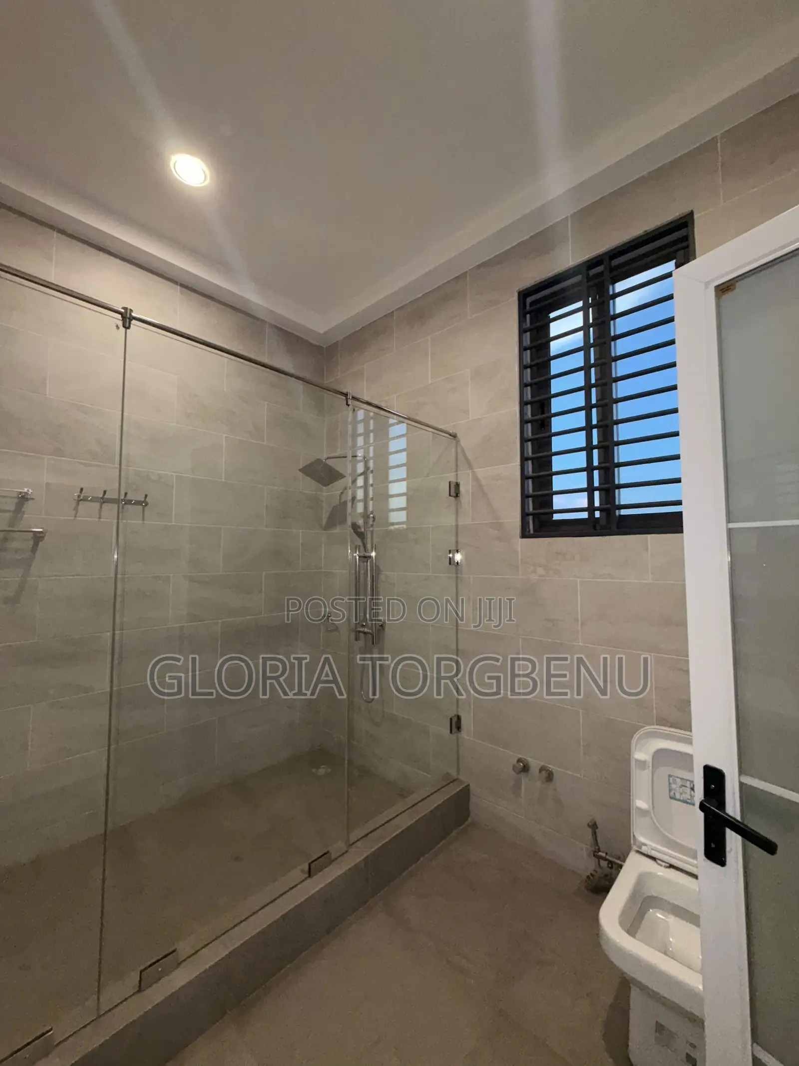 4bdrm House in Adjiriganor for sale
