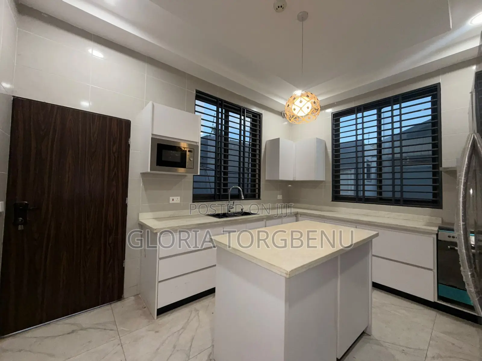 4bdrm House in Adjiriganor for sale