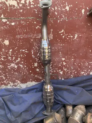 Prado Catalytic Converter