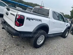 Ford F-150 Raptor 4WD SuperCrew 5.5' Box 2025 White