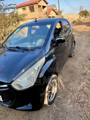 Hyundai Eon 2012 Black