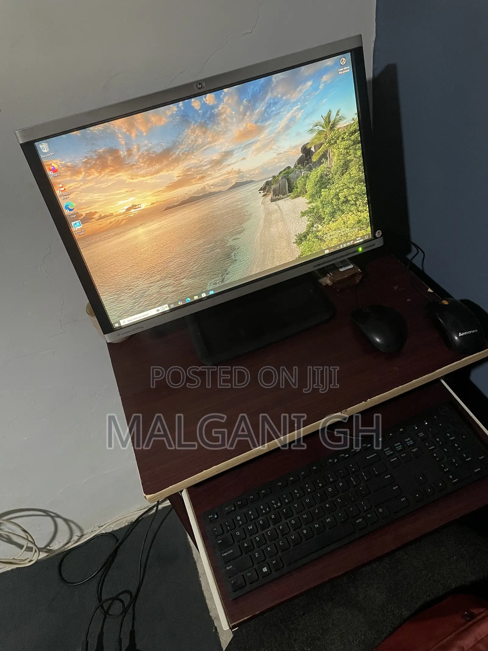 Desktop Computer Dell 4GB Intel Core i3 HDD 250GB