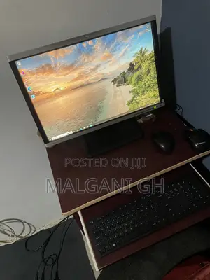 Desktop Computer Dell 4GB Intel Core i3 HDD 250GB