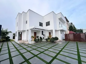 4bdrm Duplex in East Legon, American House for rent
