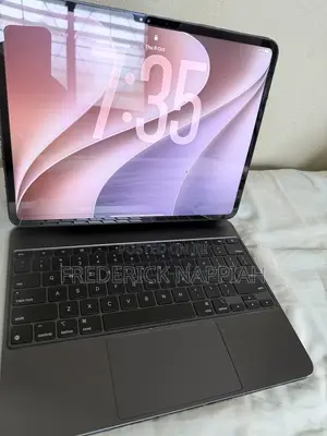 Apple iPad Pro 13 (2024) 256 GB Black