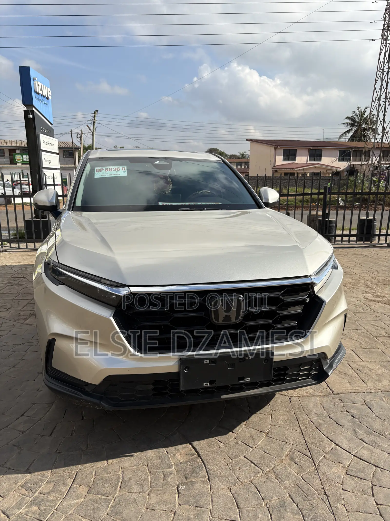 Honda CR-V 2023 Gold