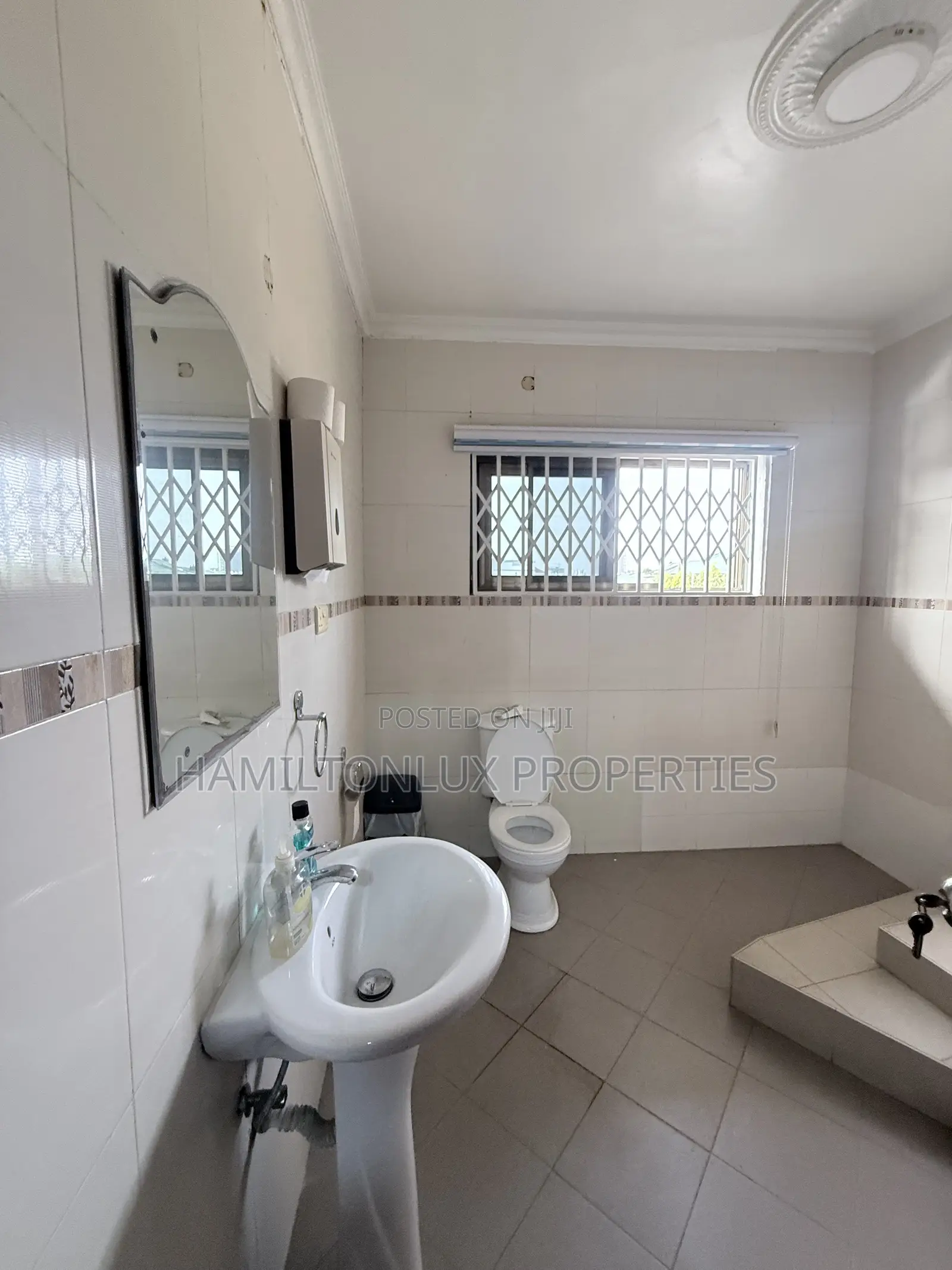 4bdrm House in Ghana Link Area for rent