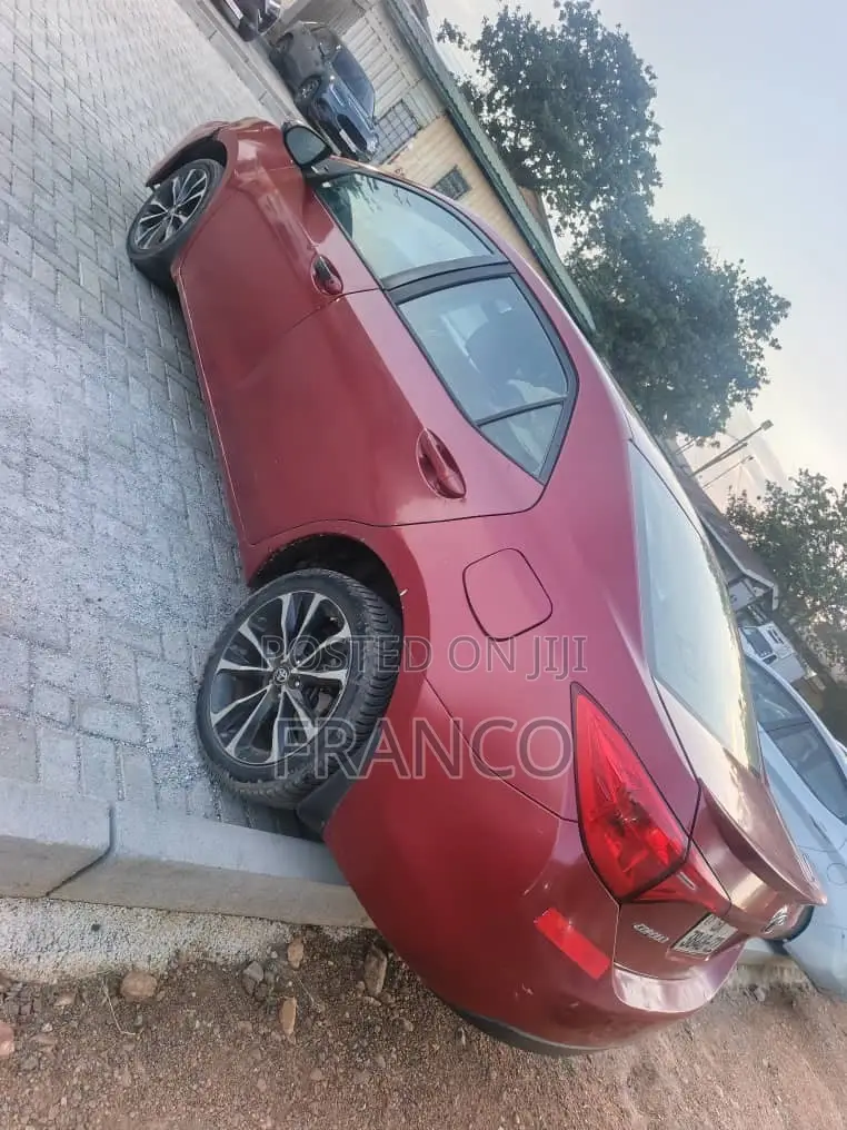 Toyota Corolla SE 4dr Sedan (1.8L 4cyl CVT) 2017 Red