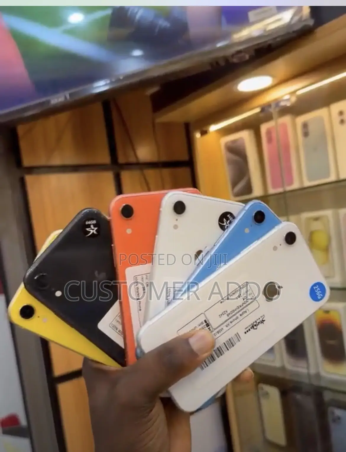 New Apple iPhone XR 64 GB Gold