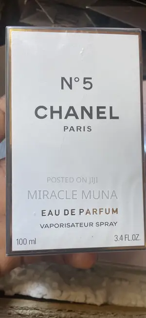 No.5 Chanel Paris