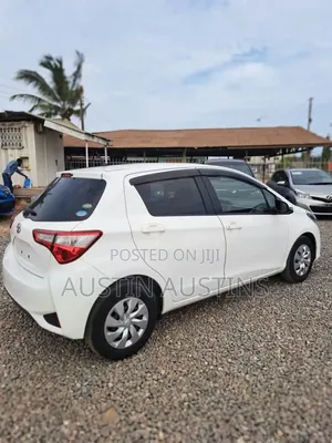 Toyota Vitz 2017 White
