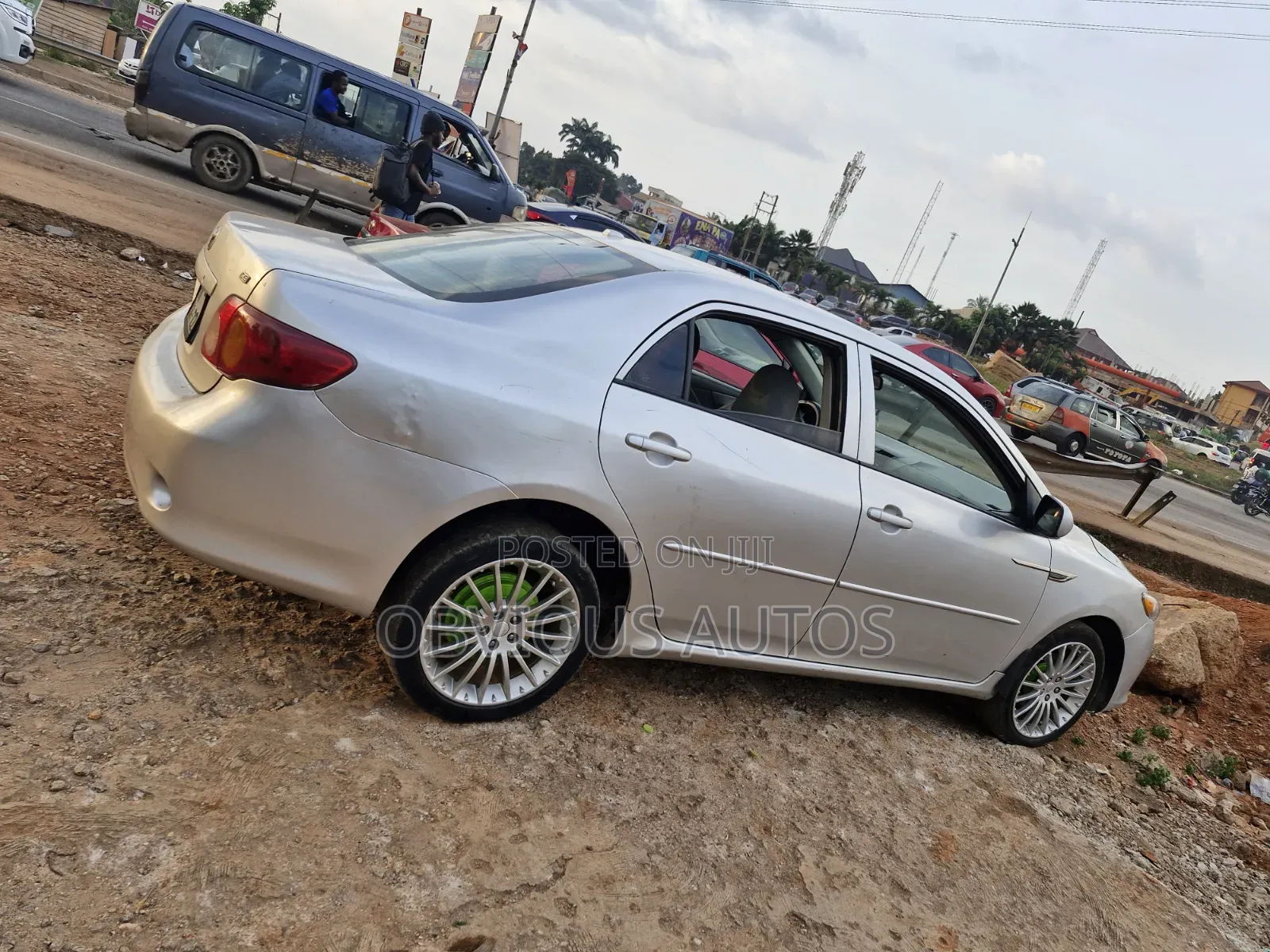 Toyota Corolla LE 4dr Sedan (1.8L 4cyl 4A) 2010 Silver