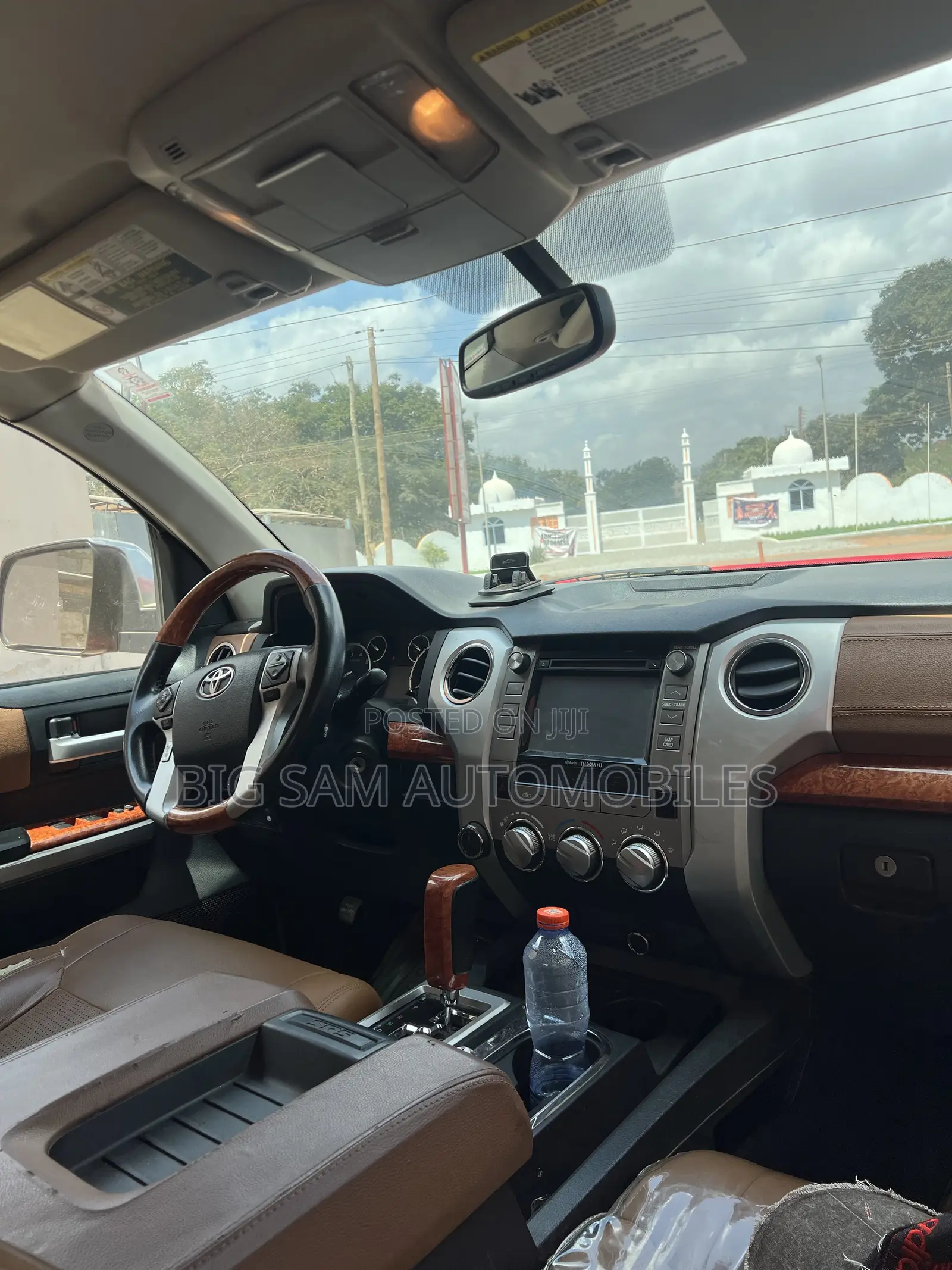 Toyota Tundra 2017 Red