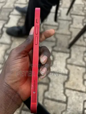 Apple iPhone 12 64 GB Red