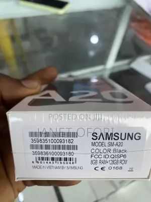 New Samsung Galaxy A20 64 GB Black