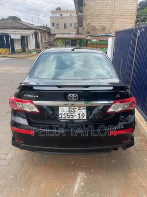 Toyota Corolla S 4dr Sedan (1.8L 4cyl 4A) 2013 Black